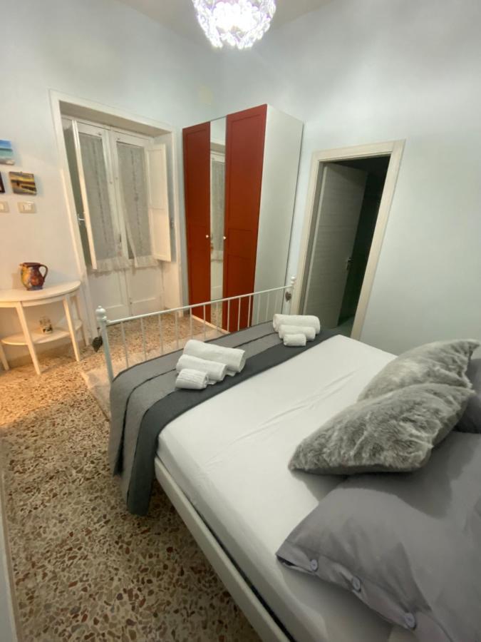 Delizia House Ortigia,Centro Citta, Vicino Al Mare Apartment Syracuse Bagian luar foto