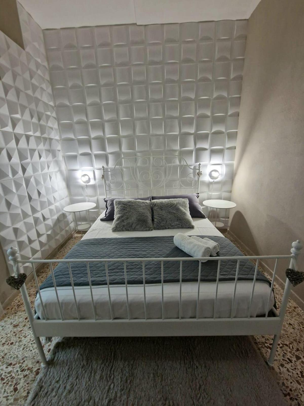 Delizia House Ortigia,Centro Citta, Vicino Al Mare Apartment Syracuse Bagian luar foto
